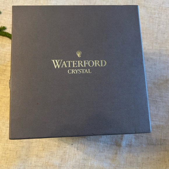 Waterford Eagle with original box! - Picture 10 of 10